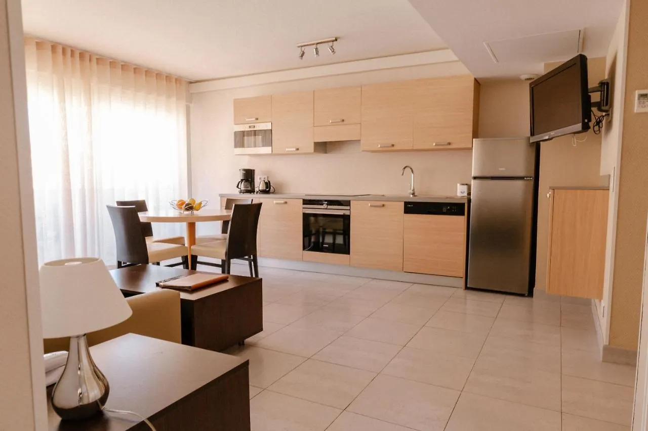 Residence Chateauneuf Menton Aparthotel