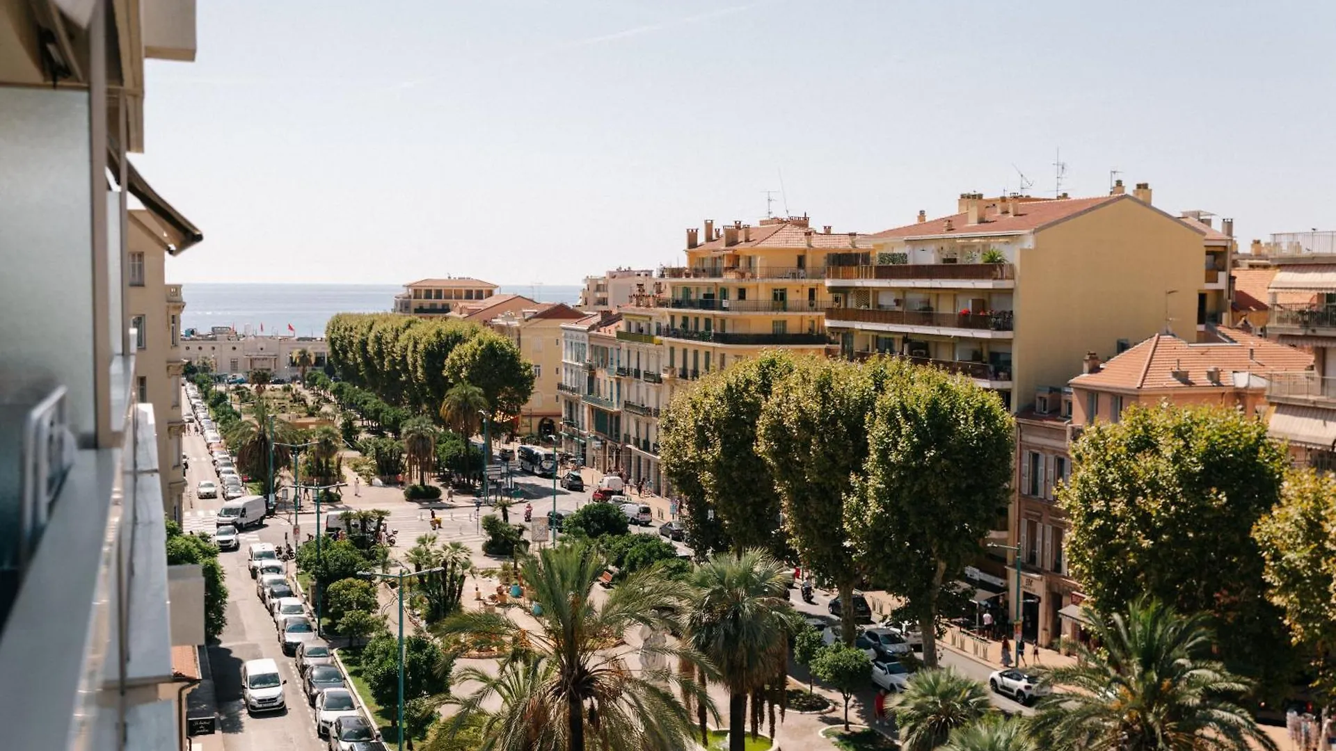 Residence Chateauneuf Menton Aparthotel