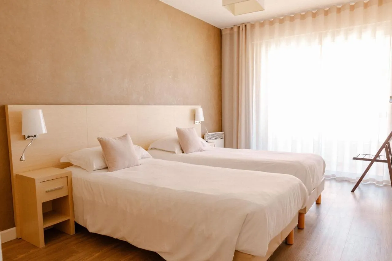 Residence Chateauneuf Menton 2*,  France