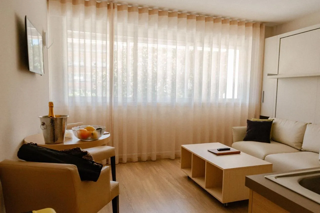 Residence Chateauneuf Menton 2*,