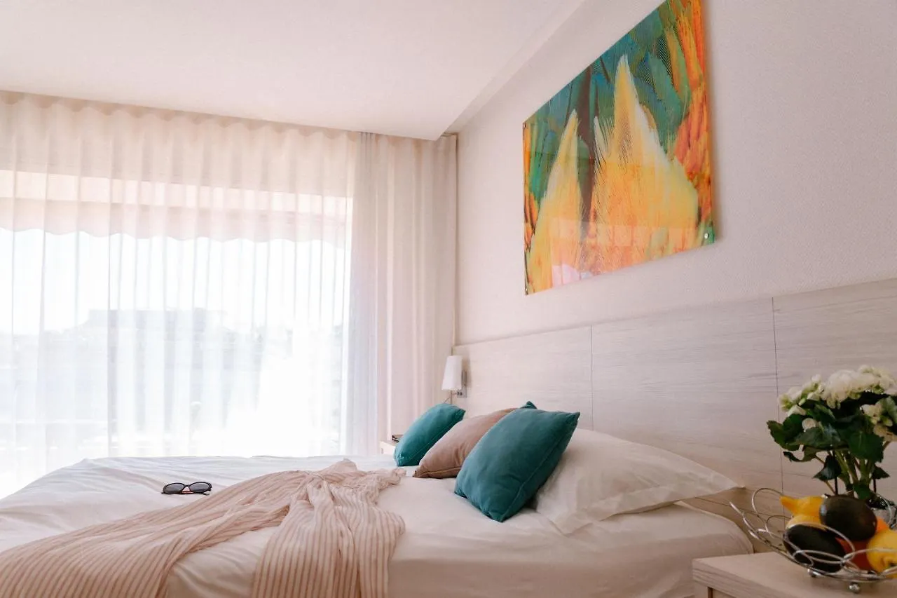 Apartahotel Résidence Châteauneuf Menton
