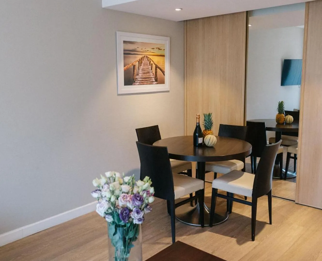 Résidence Châteauneuf Menton Apartahotel