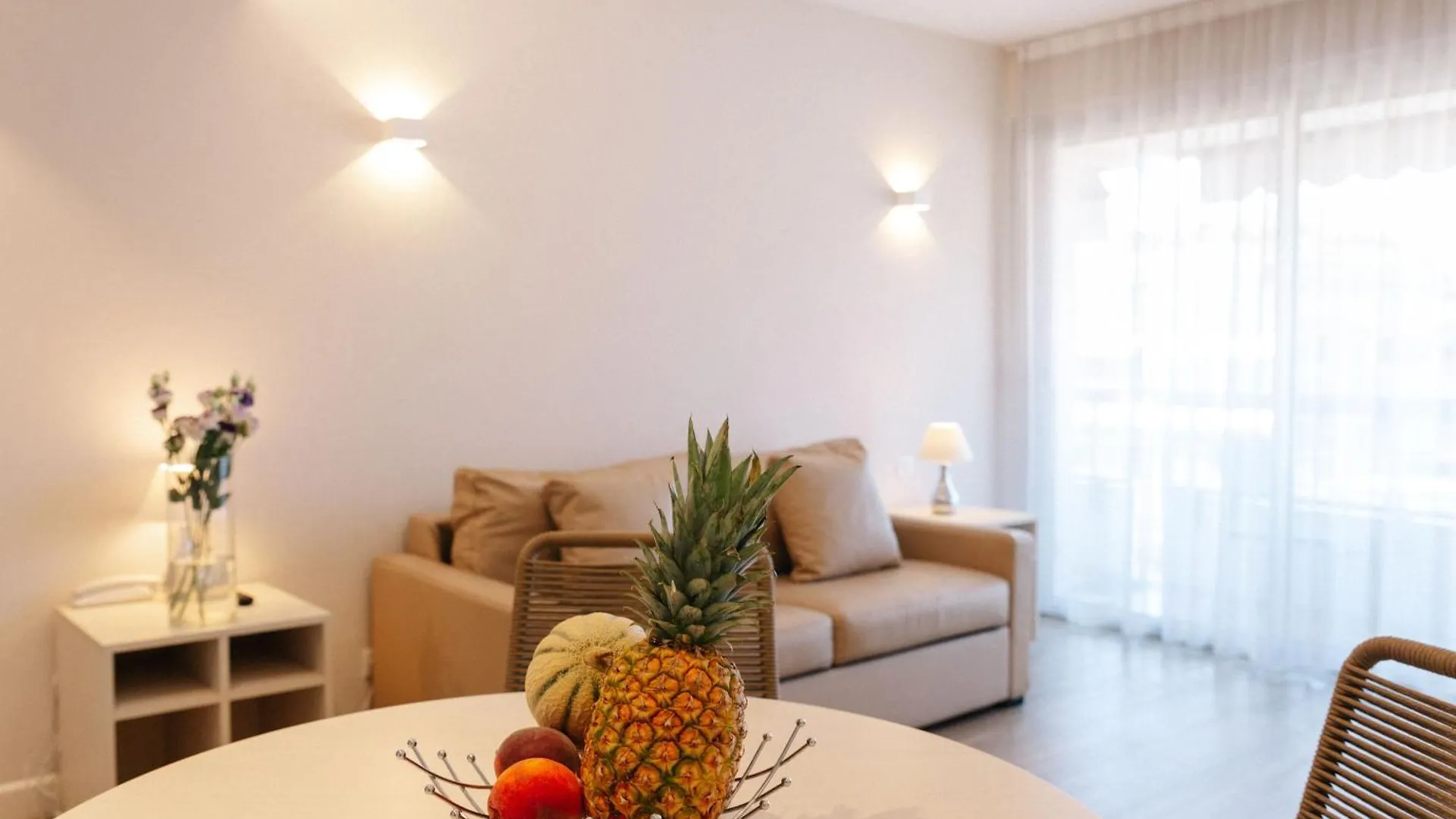 Residence Chateauneuf Menton فرنسا
