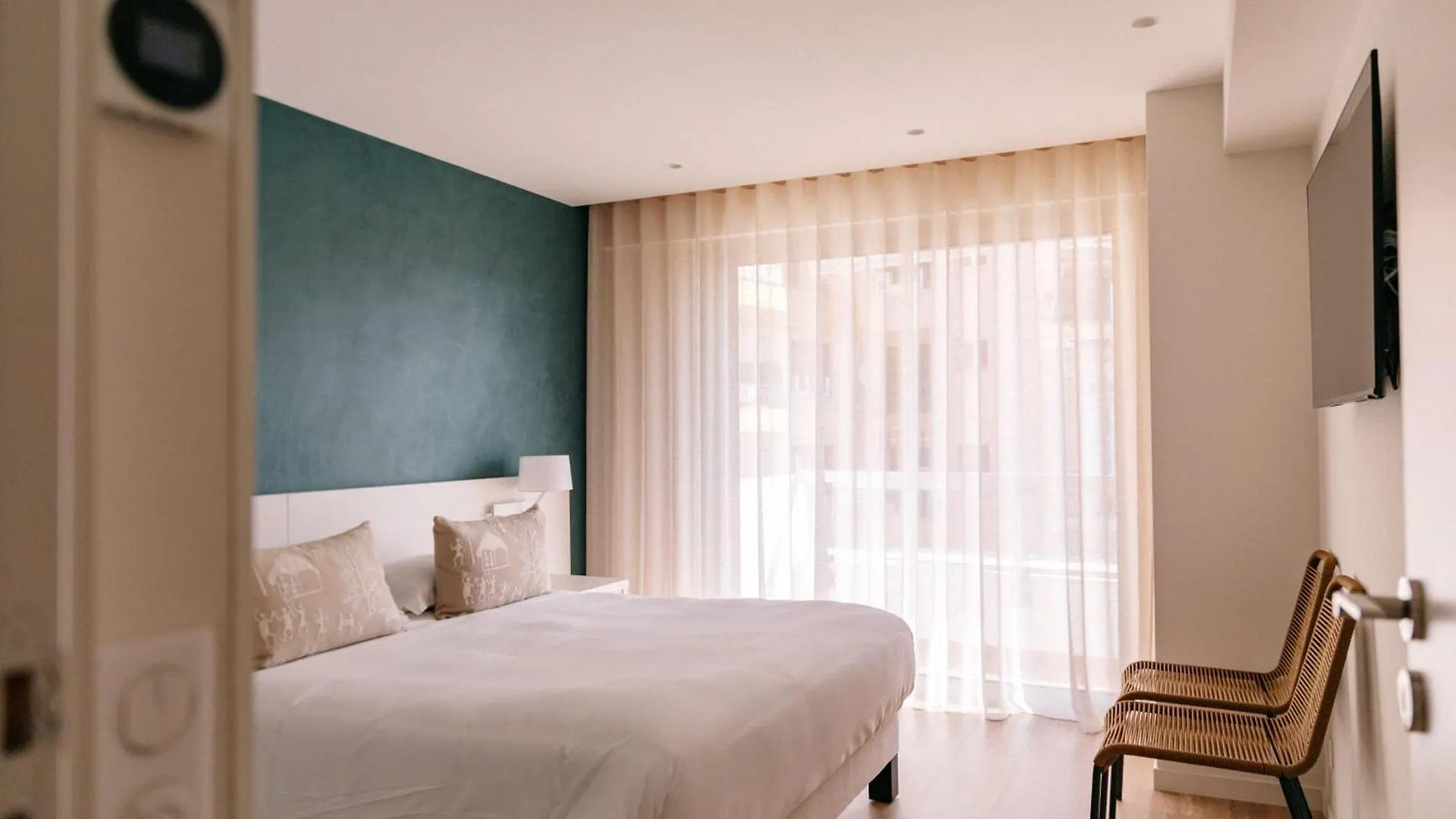 Residence Chateauneuf Menton 2*,