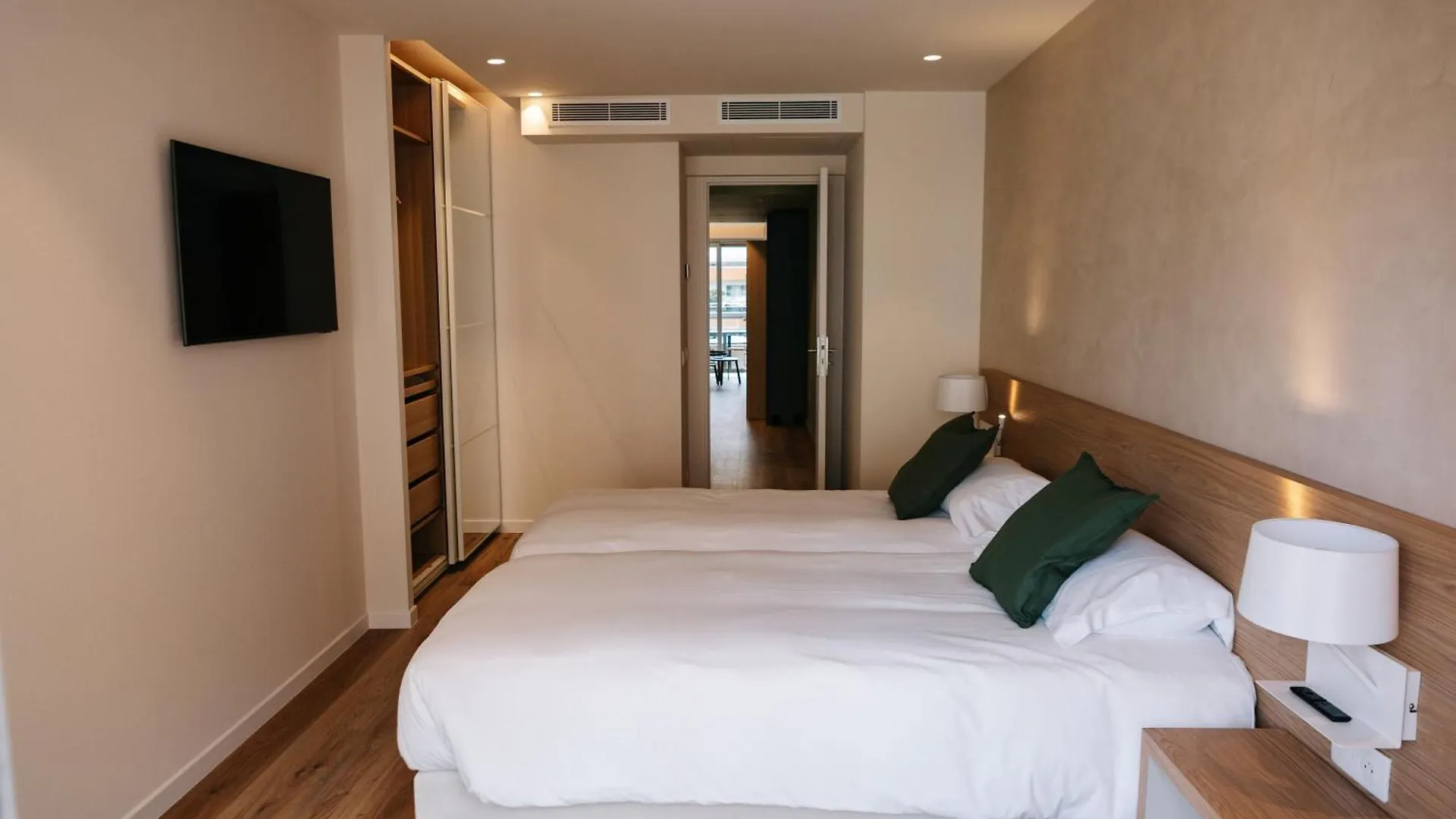 Residence Chateauneuf Menton 2*,